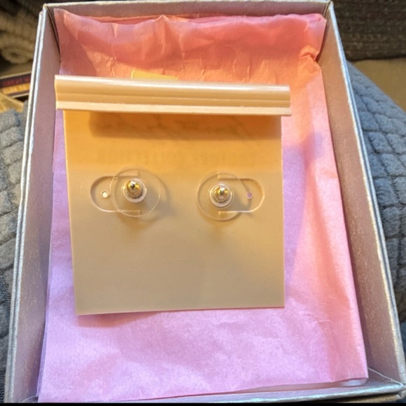 Kenneth Jay Lane Gold Earrings with Deep Blue Stones - Picture 3 of 4